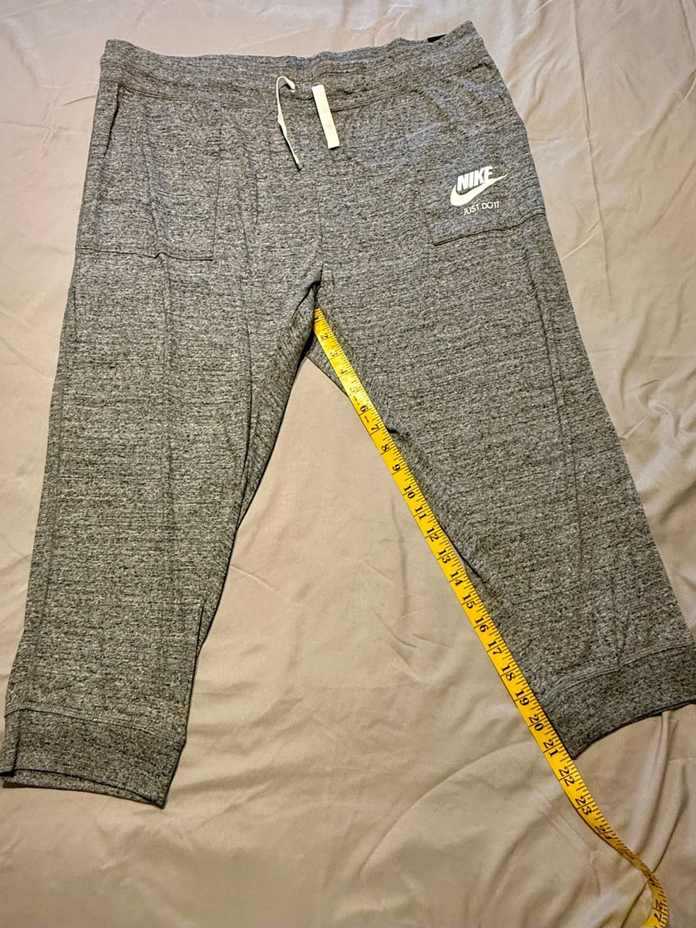 Women’s Nike Heather Gray Joggers (NWT) - 2X